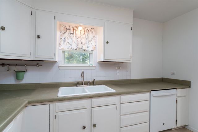 310 North Road, Kennedale, TX 76060