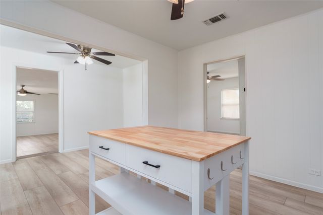 310 North Road, Kennedale, TX 76060