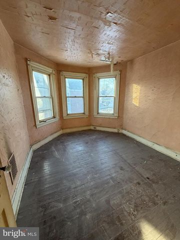 116 BARTRAM AVE, Lansdowne, PA 19050