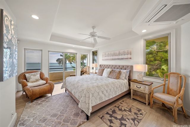 7017 Kalanianaole Highway, Honolulu, HI 96825