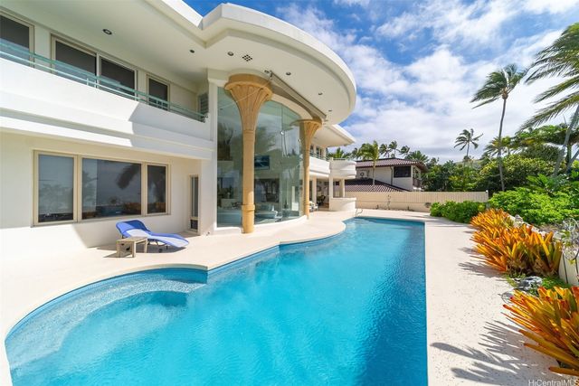 7017 Kalanianaole Highway, Honolulu, HI 96825