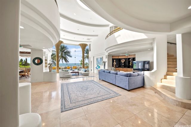 7017 Kalanianaole Highway, Honolulu, HI 96825