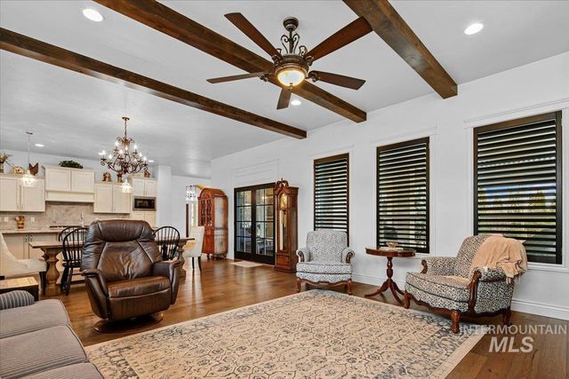 7105 N Pinseeker Pl, Meridian, ID 83646