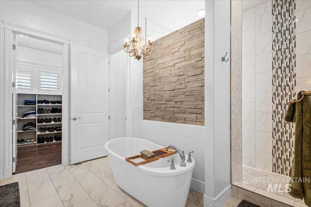 7105 N Pinseeker Pl, Meridian, ID 83646