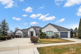 7105 N Pinseeker Pl, Meridian, ID 83646