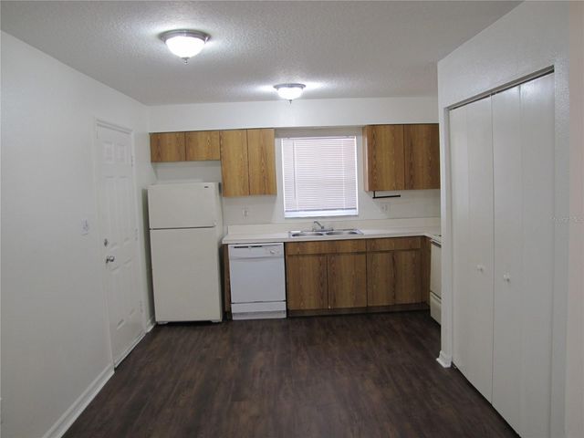 3603 TEMPLE STREET B, Tampa, FL 33619