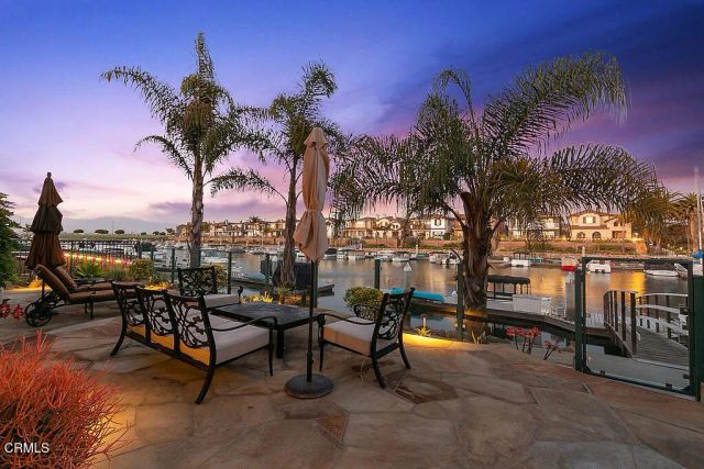 1464 Twin Tides Place, Oxnard, CA 93035