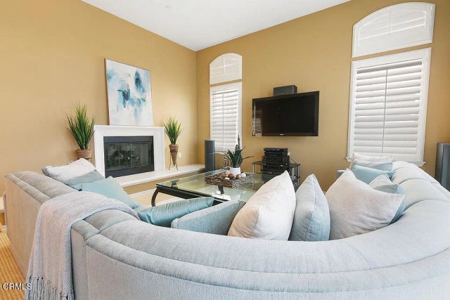 1464 Twin Tides Place, Oxnard, CA 93035