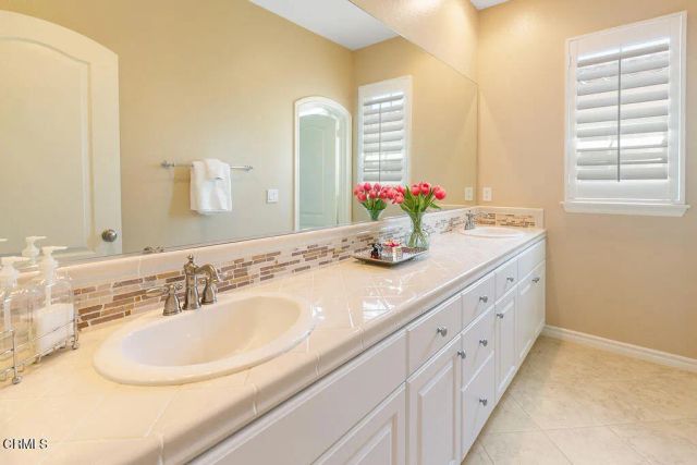 1464 Twin Tides Place, Oxnard, CA 93035
