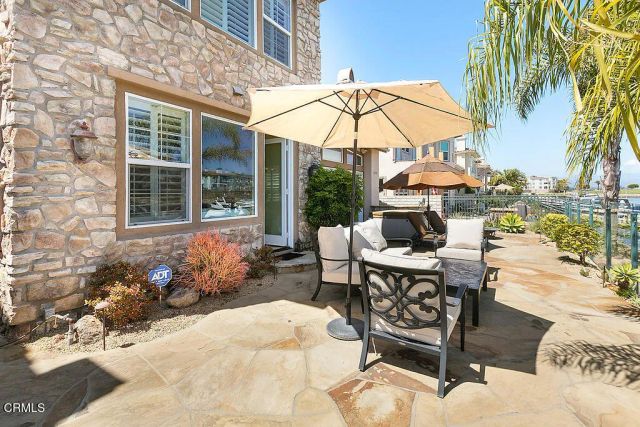 1464 Twin Tides Place, Oxnard, CA 93035