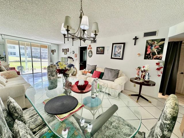 8960 S Hollybrook Blvd 109, Pembroke Pines, FL 33025