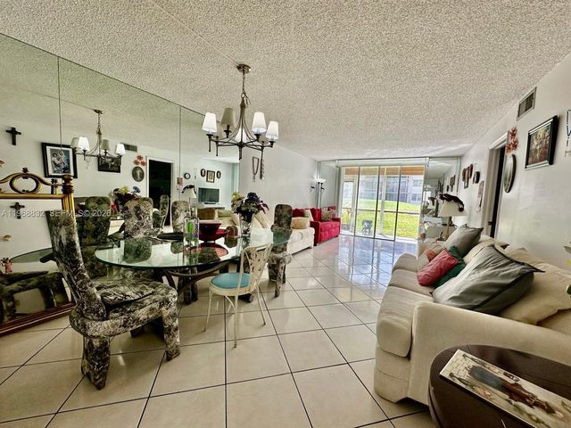 8960 S Hollybrook Blvd 109, Pembroke Pines, FL 33025