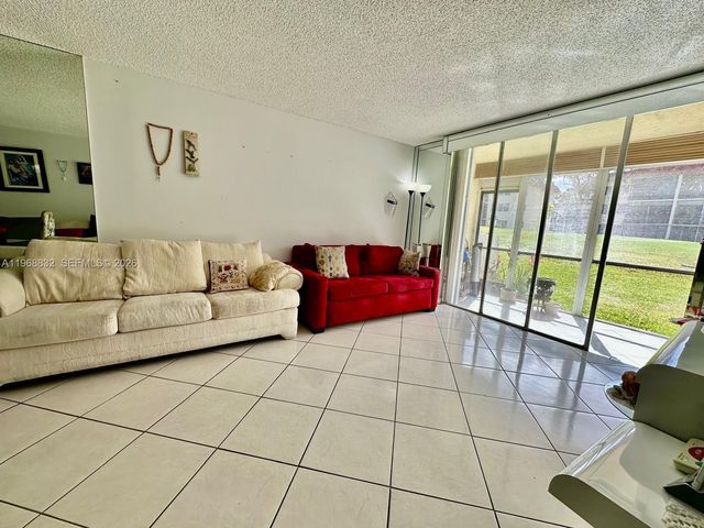 8960 S Hollybrook Blvd 109, Pembroke Pines, FL 33025
