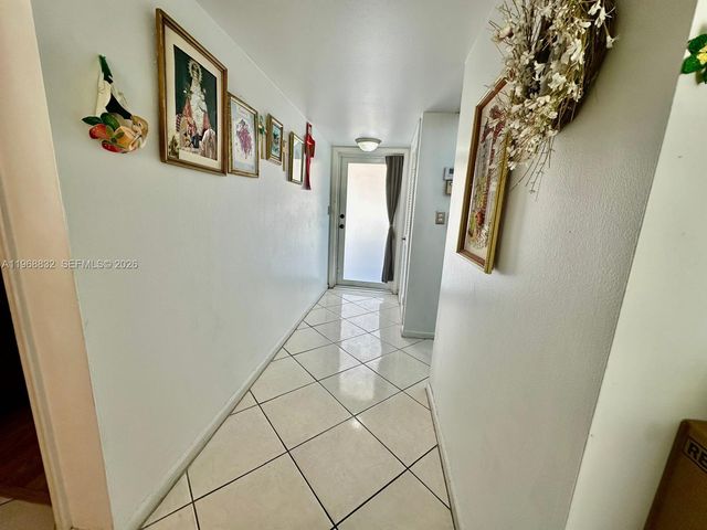 8960 S Hollybrook Blvd 109, Pembroke Pines, FL 33025