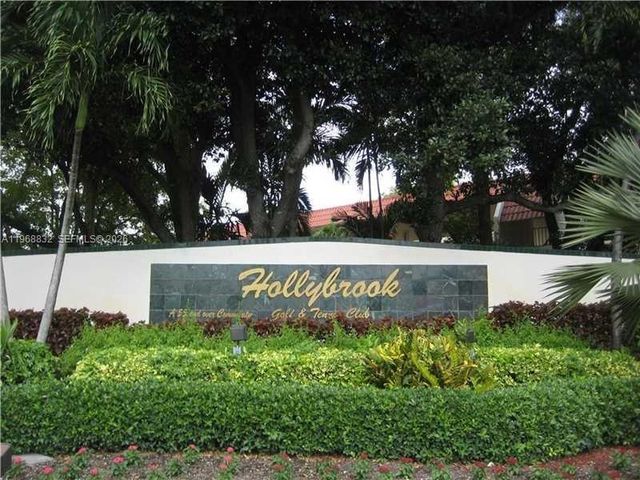 8960 S Hollybrook Blvd 109, Pembroke Pines, FL 33025