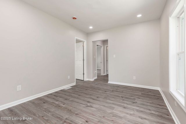 1052 Cecil Ave, Louisville, KY 40211