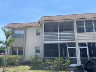 506 Davis Road 70, Palm Springs, FL 33461