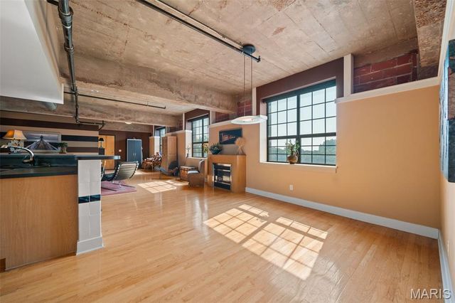 1831 Sidney Street H, St Louis, MO 63104