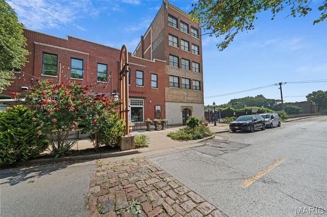 1831 Sidney Street H, St Louis, MO 63104