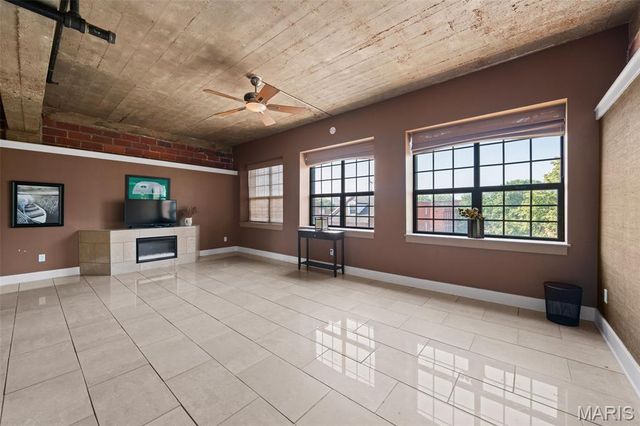 1831 Sidney Street H, St Louis, MO 63104
