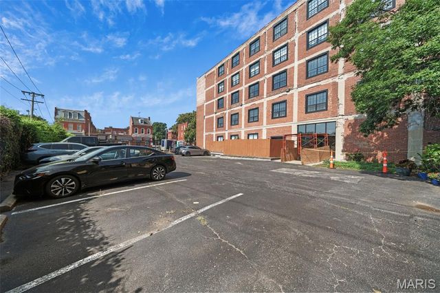 1831 Sidney Street H, St Louis, MO 63104