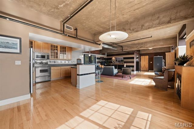 1831 Sidney Street H, St Louis, MO 63104