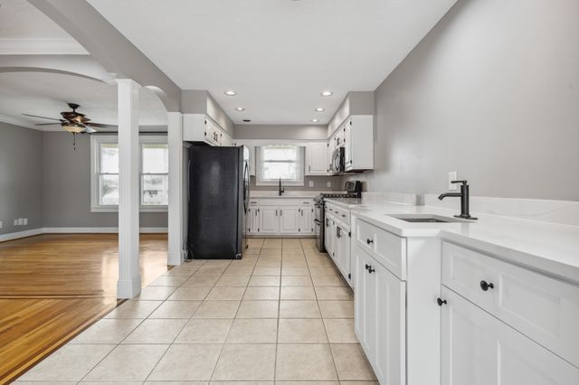 195 Cherokee Rd, Hendersonville, TN 37075