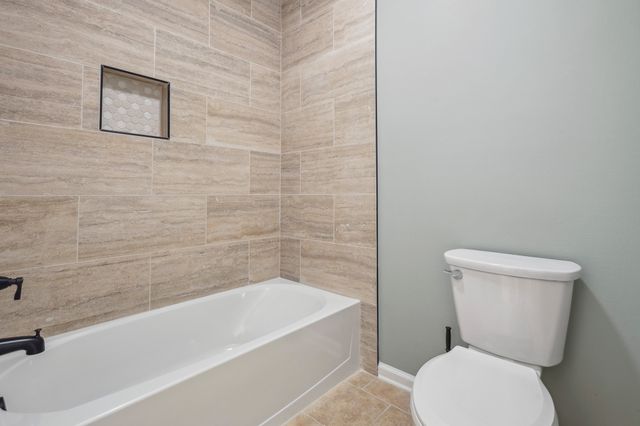 195 Cherokee Rd, Hendersonville, TN 37075