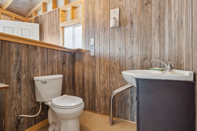 195 Cherokee Rd, Hendersonville, TN 37075