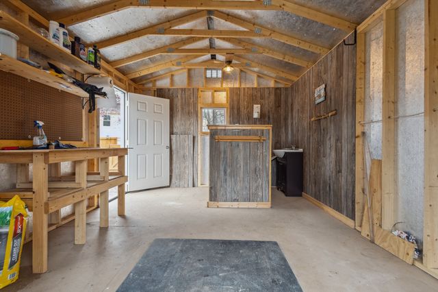 195 Cherokee Rd, Hendersonville, TN 37075