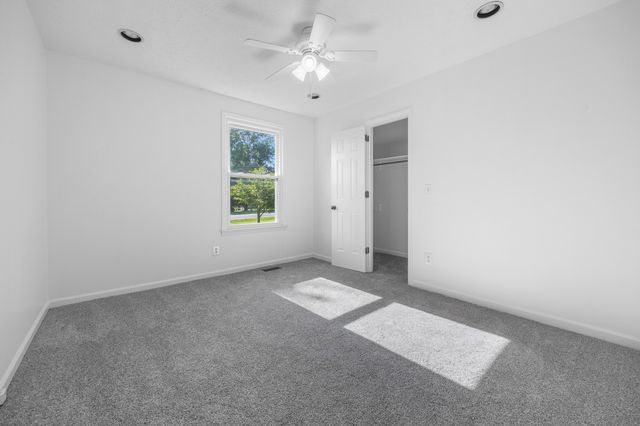 195 Cherokee Rd, Hendersonville, TN 37075