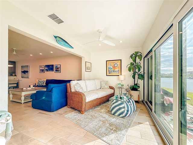 10200 REGAL DRIVE 3, Largo, FL 33774