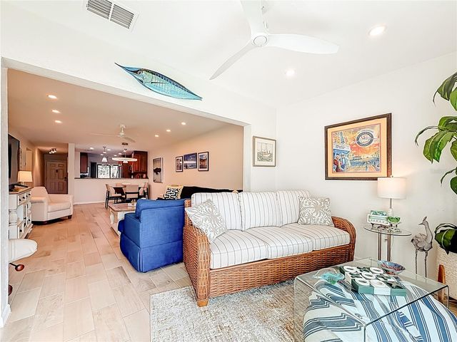 10200 REGAL DRIVE 3, Largo, FL 33774