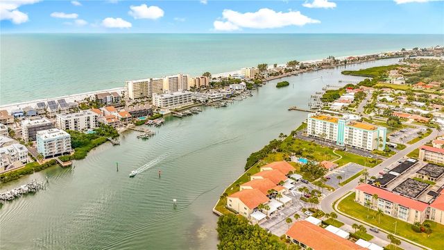 10200 REGAL DRIVE 3, Largo, FL 33774