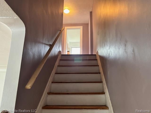 1931-1939 Ewald Circle, Detroit, MI 48238