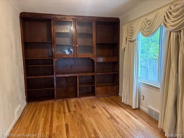 1931-1939 Ewald Circle, Detroit, MI 48238