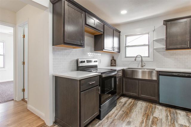 801 W Rickenbacker Drive, Midwest City, OK 73110