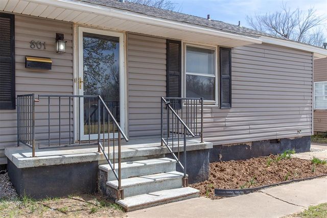 801 W Rickenbacker Drive, Midwest City, OK 73110
