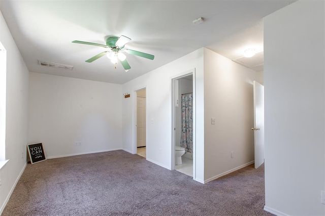 801 W Rickenbacker Drive, Midwest City, OK 73110