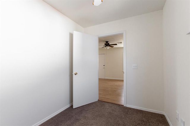 801 W Rickenbacker Drive, Midwest City, OK 73110