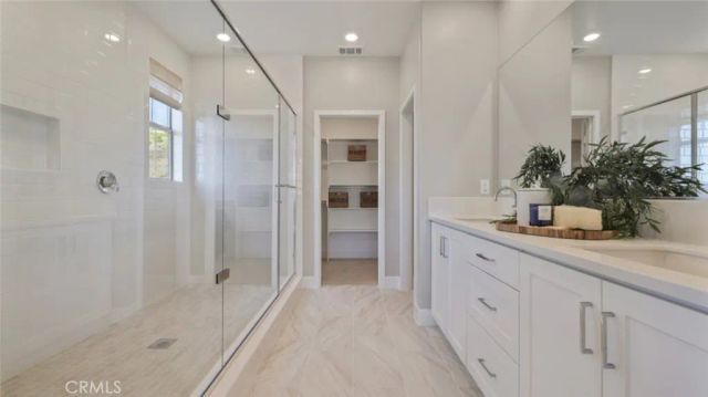 695 Guy Turner Drive, Camarillo, CA 93010