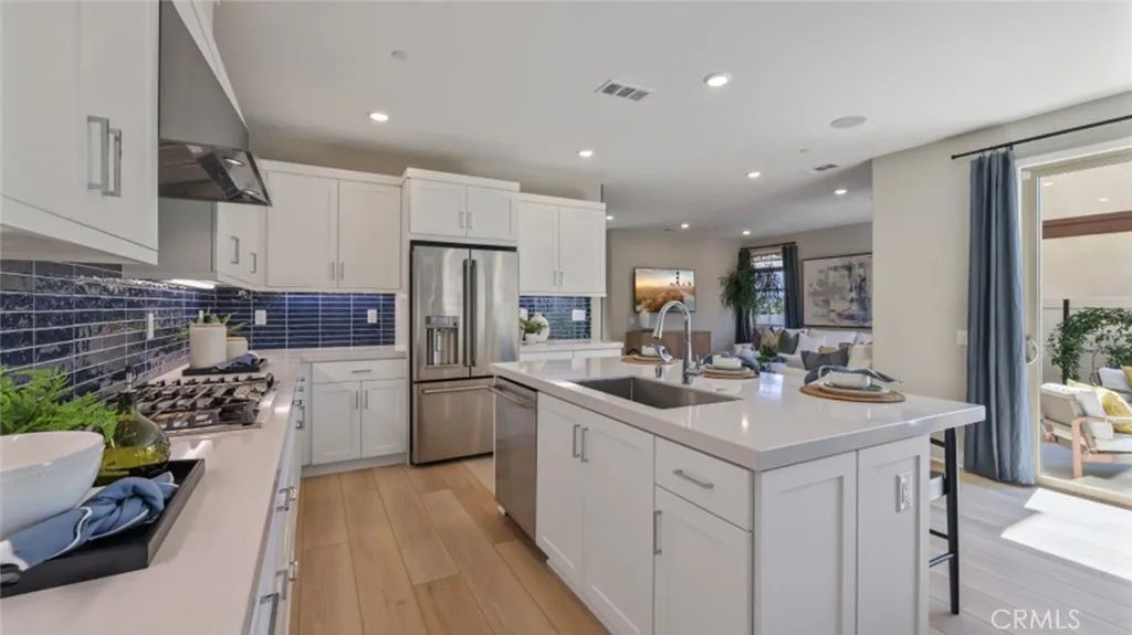 695 Guy Turner Drive, Camarillo, CA 93010