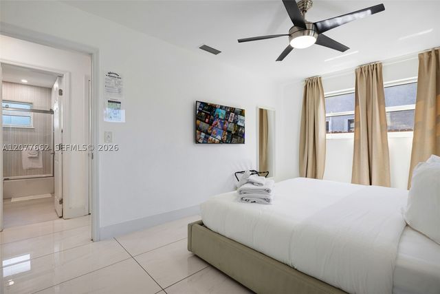 220 NE 10th Ave, Hallandale Beach, FL 33009