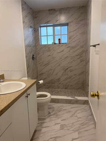 3121 SW 2nd St 1, Miami, FL 33135