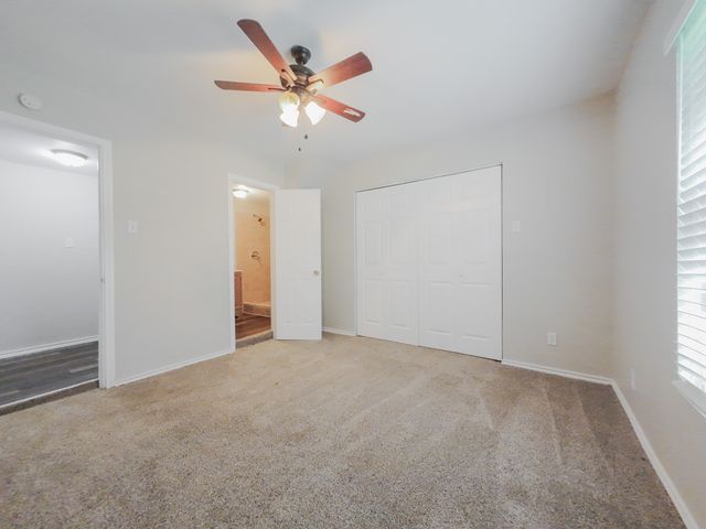 2461 Volga Avenue, Dallas, TX 75216