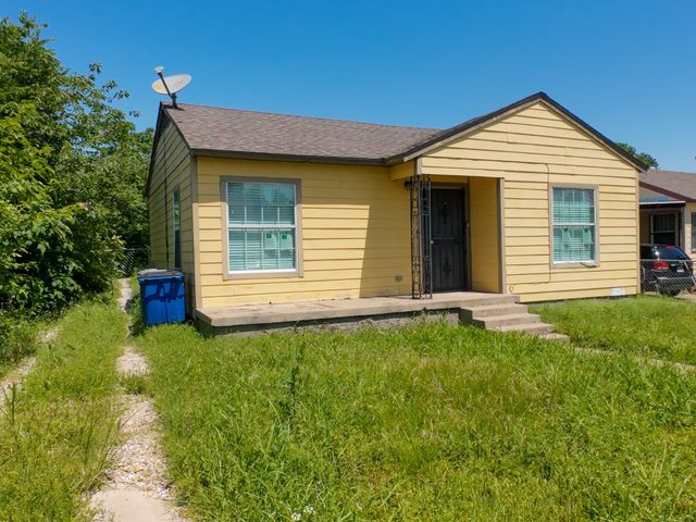 2461 Volga Avenue, Dallas, TX 75216