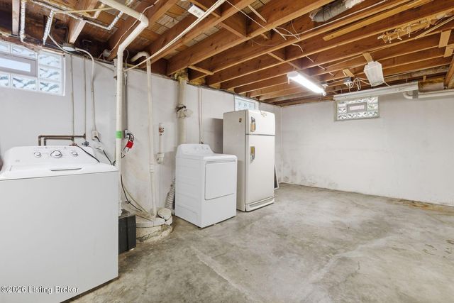 3143 Pamela Way, Louisville, KY 40220