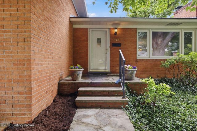 3143 Pamela Way, Louisville, KY 40220