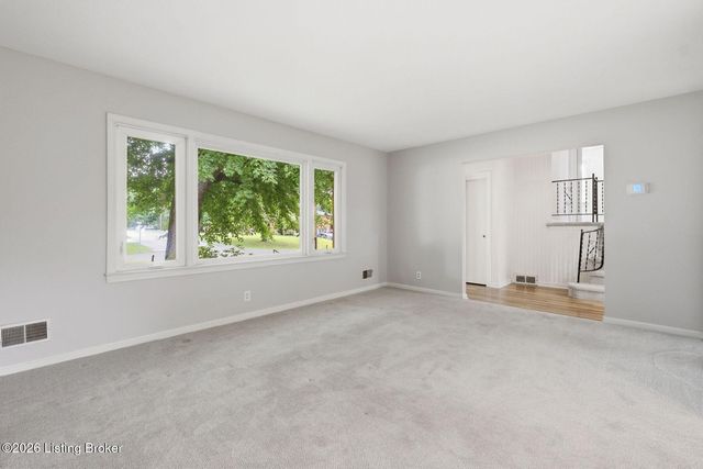 3143 Pamela Way, Louisville, KY 40220