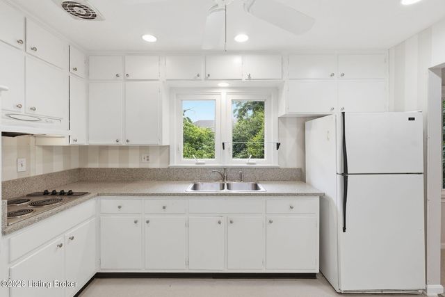 3143 Pamela Way, Louisville, KY 40220